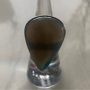 1804 Elegant Brown and Blue Teardrop Ring